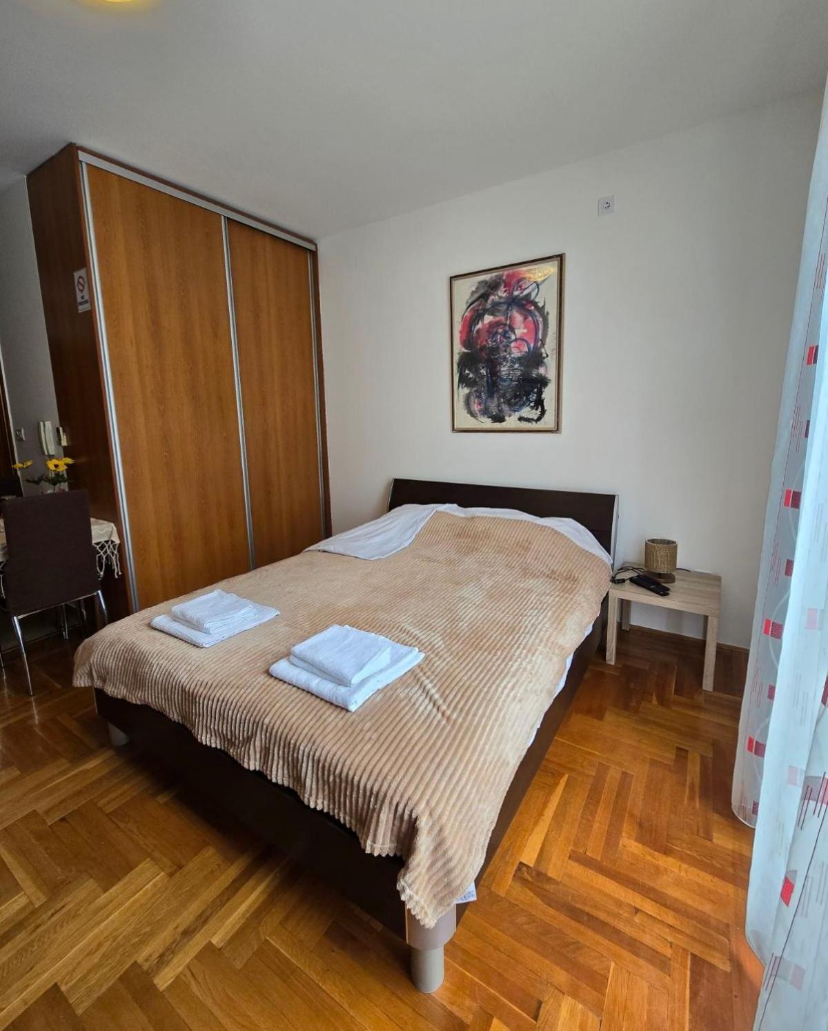 Laki Apartment Podgorica Esterno foto